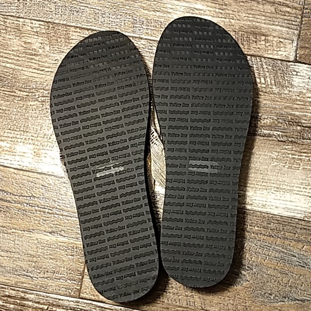NWOT Yellow Box sandals - Picture 3 of 3